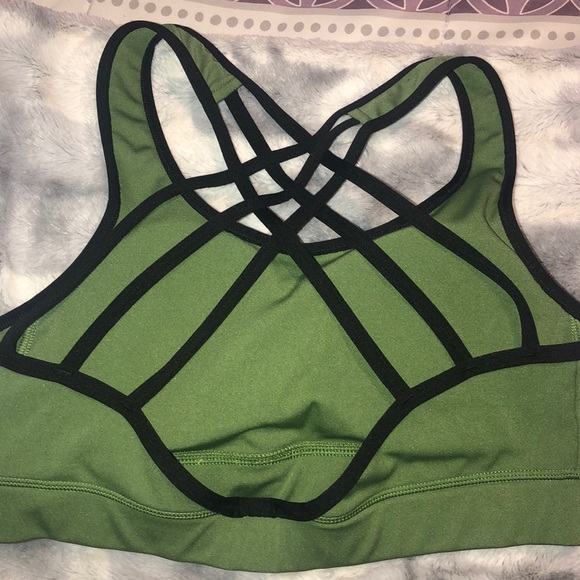 Army Green Sports Bra - Picture 3 of 3